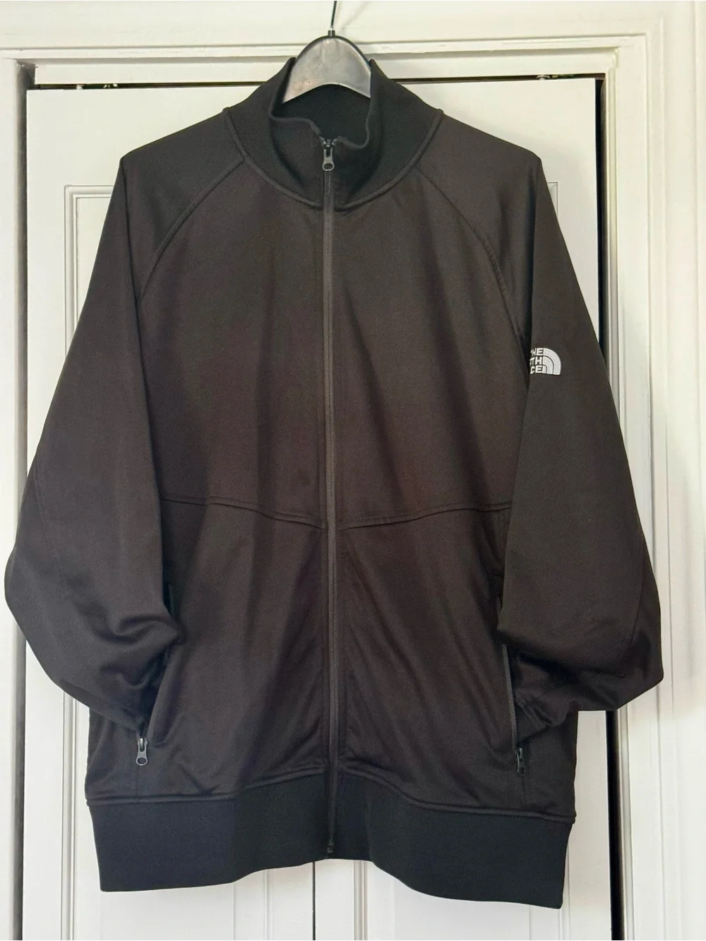 The North Face Men’s Black Lightweight Full-Zip Jacket